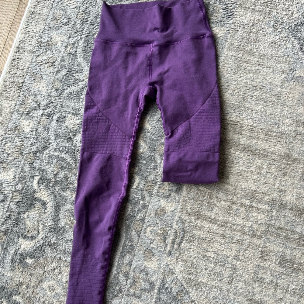 Alphalete beautiful purple leggings medium